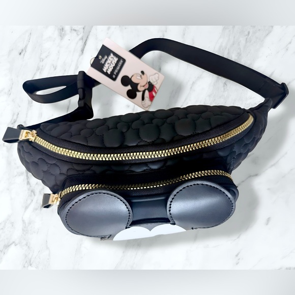 🖤 Disney Mickey Mouse Belt Bag / Fanny Pack – NWT 🖤 - Picture 9 of 12